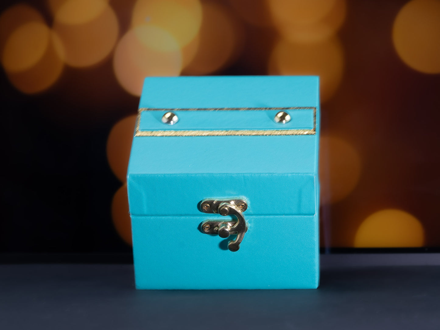 Sea green mini trunk