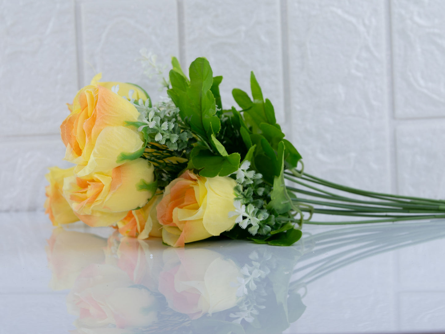 Dual yellow orange rose bunch