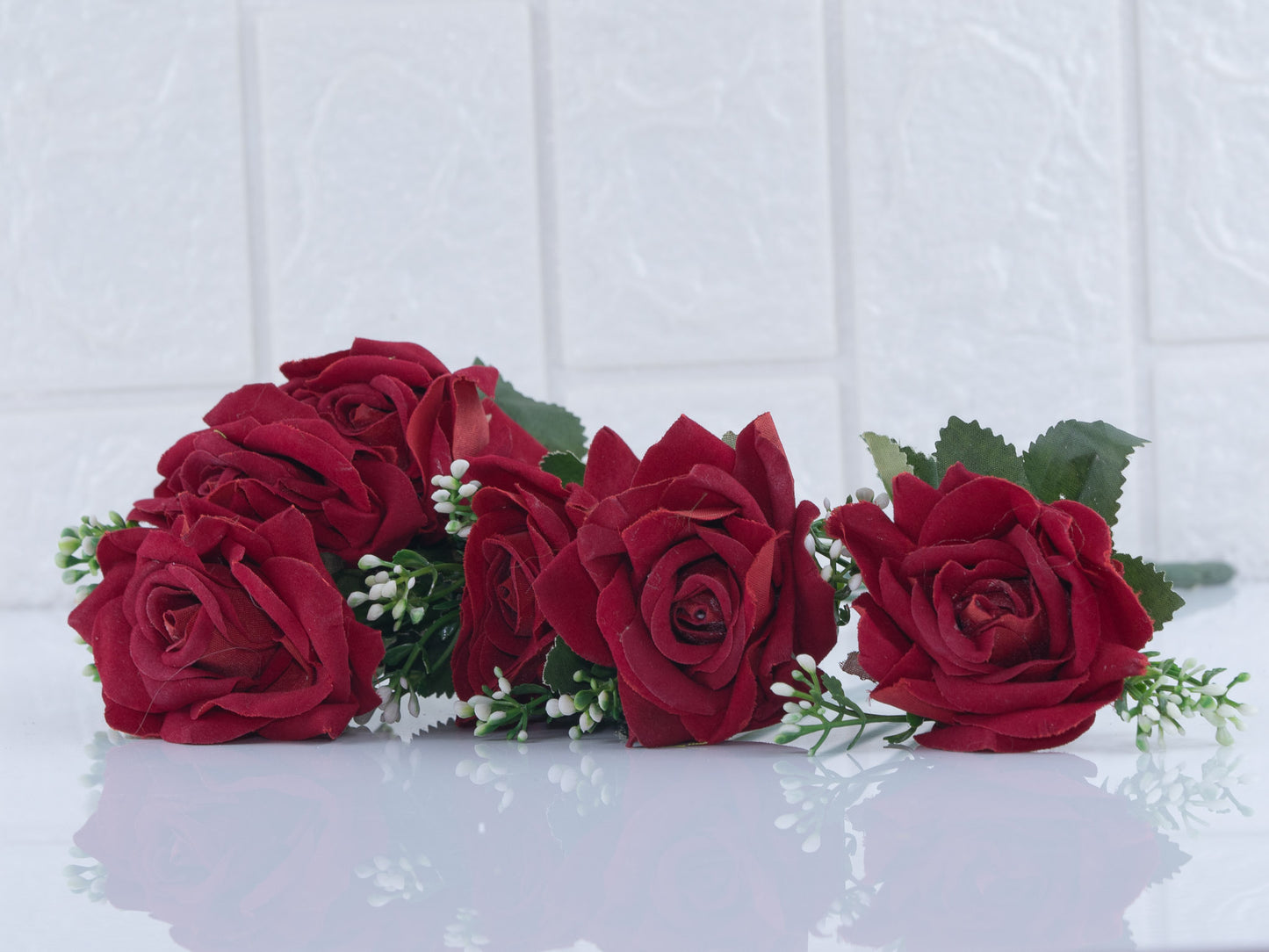 Red rose bunch