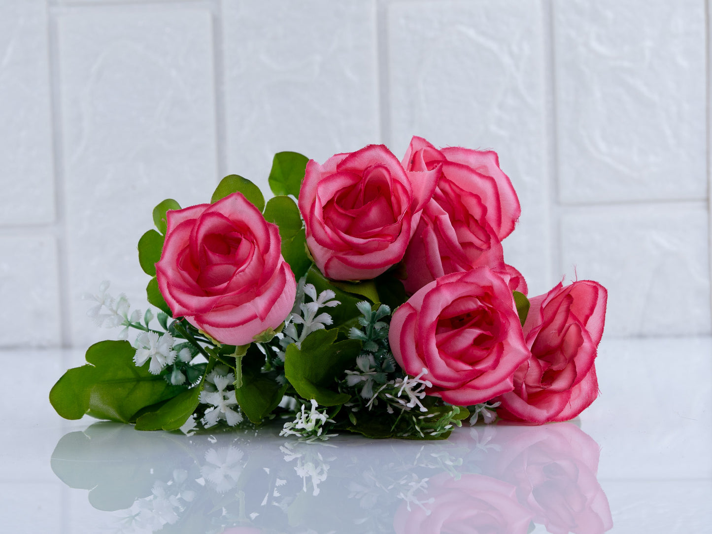 Dual tone pink rose bunch