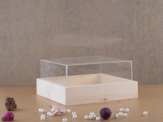 Pinewood box with acrylic top (9*9*4")